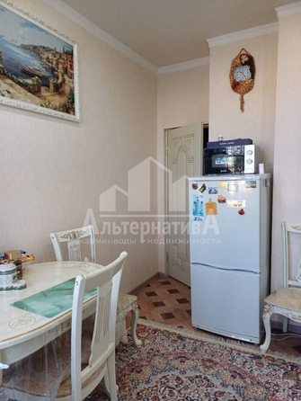 
   Продам 1-комнатную, 36 м², Азербайджанская ул

. Фото 10.