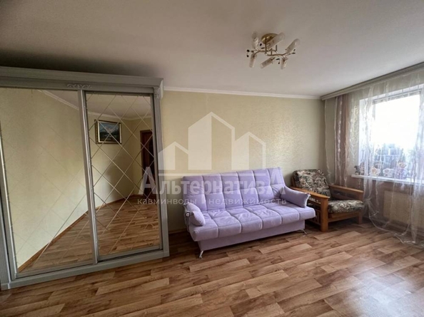 
   Продам 1-комнатную, 39 м², Романенко ул

. Фото 2.