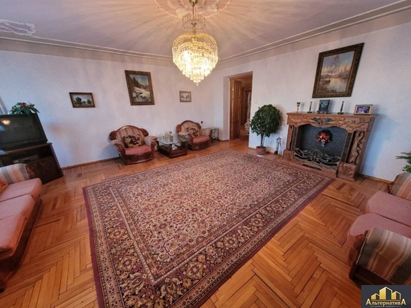 
   Продам 5-комнатную, 161.8 м², Жуковского ул

. Фото 4.