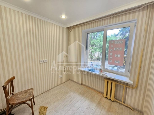 
   Продам 2-комнатную, 45.9 м², 40 лет Октября ул

. Фото 3.