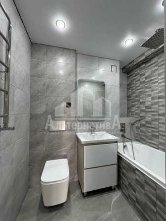 
  Продается 2-комн. квартира, 47.4 м², Островского ул
. Фото 13.