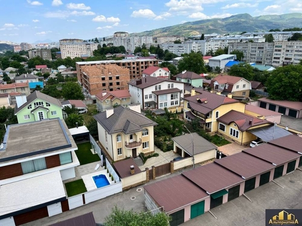
  Продается 2-комн. квартира, 84.9 м², Замковая ул
. Фото 6.