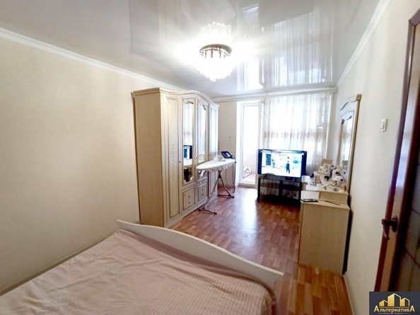 
   Продам 3-комнатную, 64 м², Калинина ул

. Фото 5.