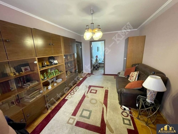 
   Продам 3-комнатную, 74 м², Жмакина ул

. Фото 4.