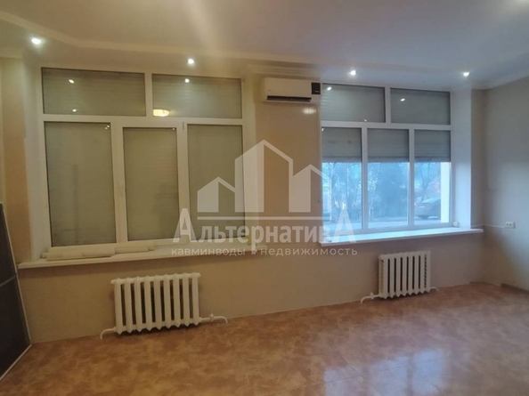 
   Продам помещение, 72.8 м², Азербайджанская ул

. Фото 2.
