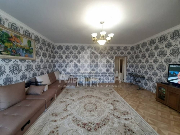 
   Продам 2-комнатную, 97 м², Революции ул

. Фото 6.