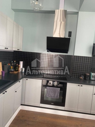 
  Продается 4-комн. квартира, 125 м², Островского ул
. Фото 8.