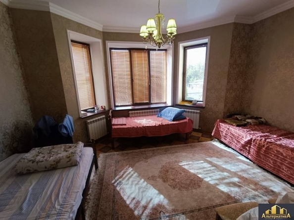 
  Продается 3-комн. квартира, 95 м², Революции ул
. Фото 12.