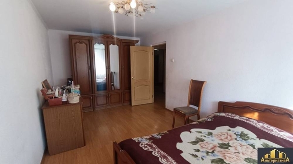 
   Продам 3-комнатную, 71.4 м², Калинина ул

. Фото 8.