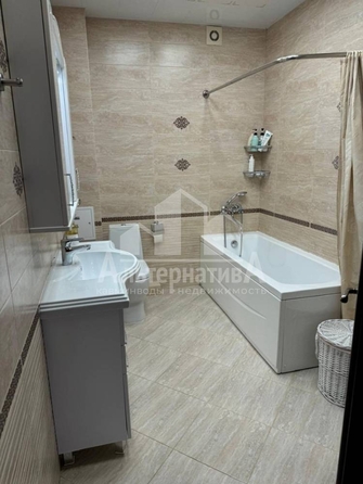 
   Продам 2-комнатную, 90 м², Жуковского ул

. Фото 9.