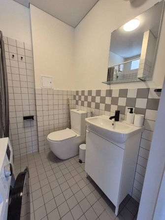 
  Продается 1-комн. квартира, 35 м², Свердлова ул
. Фото 14.