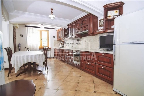 
  Продается 4-комн. квартира, 138 м², Набережная ул
. Фото 1.