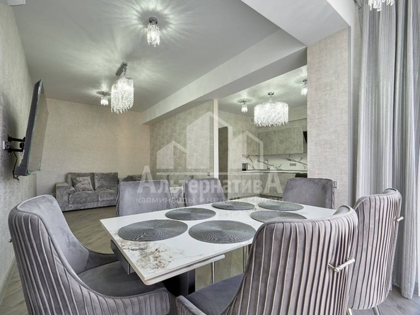 
  Продается 3-комн. квартира, 100 м², Декабристов ул
. Фото 1.