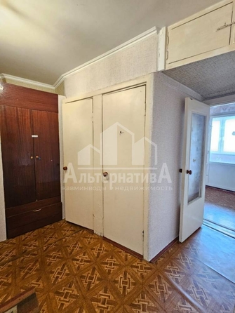 
   Продам 1-комнатную, 30.9 м², Азербайджанская ул

. Фото 9.