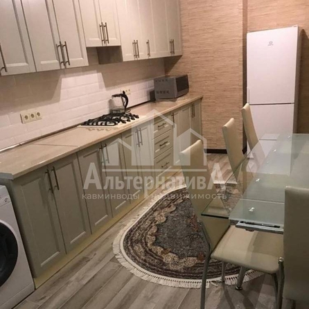 
  Продается 2-комн. квартира, 74 м², Революции ул
. Фото 4.