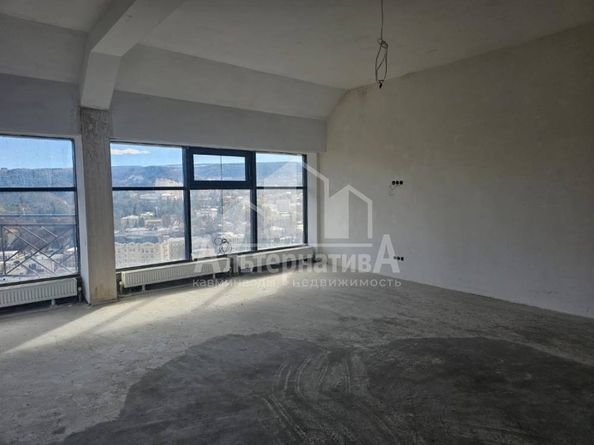 
   Продам 4-комнатную, 220.4 м², Шаумяна ул

. Фото 9.