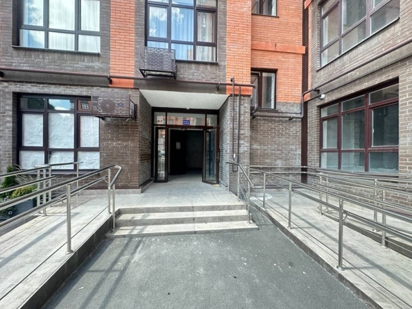 
  Продается 2-комн. квартира, 79.8 м², 40 лет Октября ул
. Фото 3.