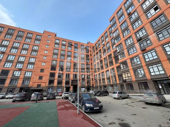 
   Продам 1-комнатную, 36.2 м², 40 лет Октября ул

. Фото 2.