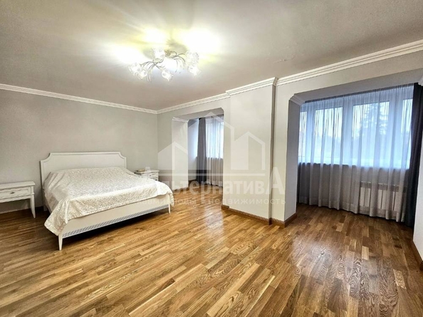 
   Продам 4-комнатную, 157 м², Широкая ул

. Фото 19.