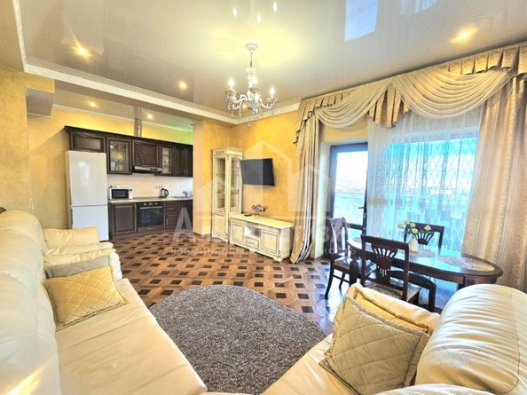 
  Продается 2-комн. квартира, 97.9 м², Шаумяна ул
. Фото 4.