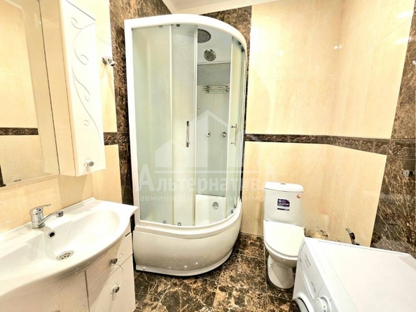 
  Продается 2-комн. квартира, 106.5 м², Шаумяна ул
. Фото 8.