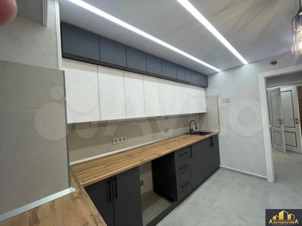 
  Продается 2-комн. квартира, 52 м², Островского ул
. Фото 7.