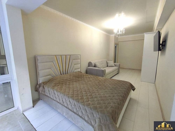 
  Продается 1-комн. квартира, 52 м², Декабристов ул
. Фото 2.