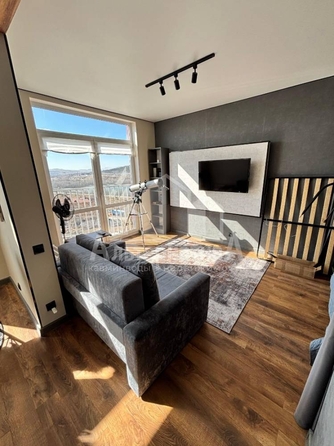 
  Продается 1-комн. квартира, 32.8 м², Окопная ул
. Фото 1.