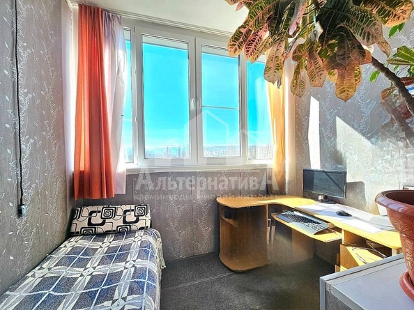 
  Продается 3-комн. квартира, 70 м², Школьная ул
. Фото 8.