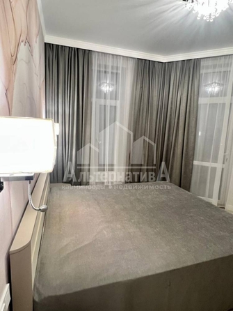 
  Продается 2-комн. квартира, 57 м², Жмакина ул
. Фото 8.