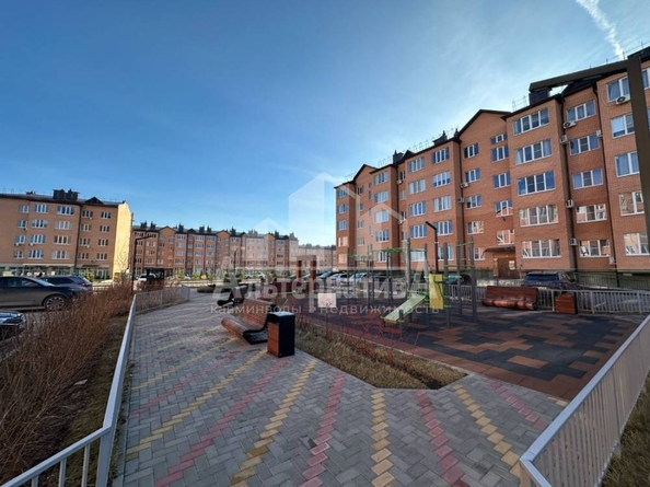 
  Продается 1-комн. квартира, 33.1 м², Просторная ул
. Фото 2.