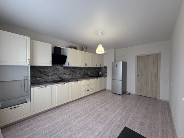 
  Продается 2-комн. квартира 67.7 м². Фото 1.