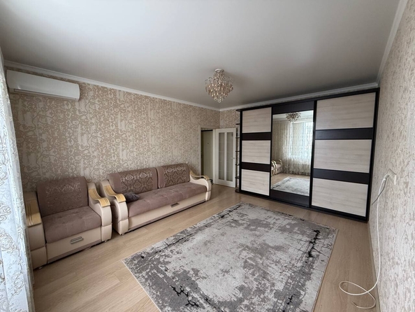 
  Сдается 1-комн. квартира 38 м². Фото 2.