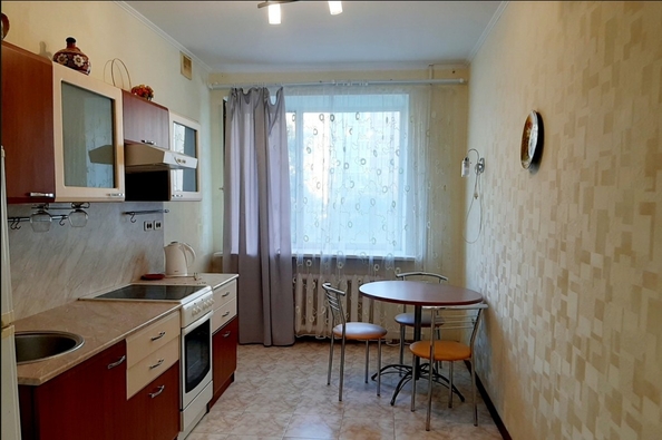 
  Сдается 1-комн. квартира 48 м². Фото 1.