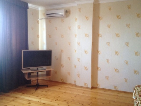 
   Продам 1-комнатную, 75 м², Закруткина ул, 2

. Фото 1.