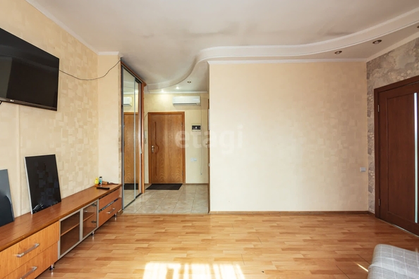 
   Продам 3-комнатную, 65 м², Васильченко ул, 14

. Фото 4.