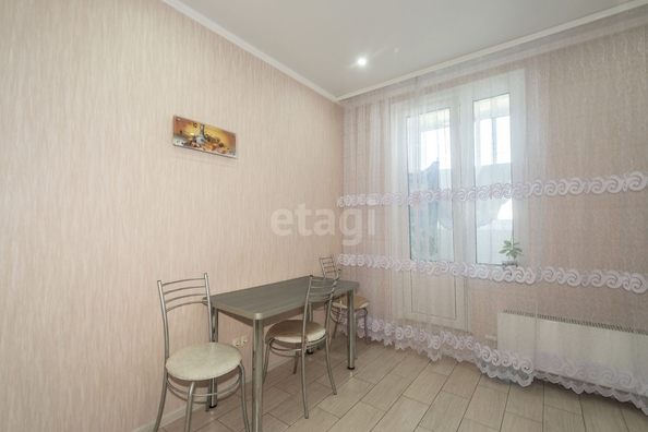 
   Продам 2-комнатную, 56 м², Скачкова ул, 62

. Фото 4.