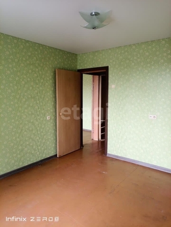 
   Продам 1-комнатную, 32 м², Зеленодольская ул, 10А

. Фото 2.