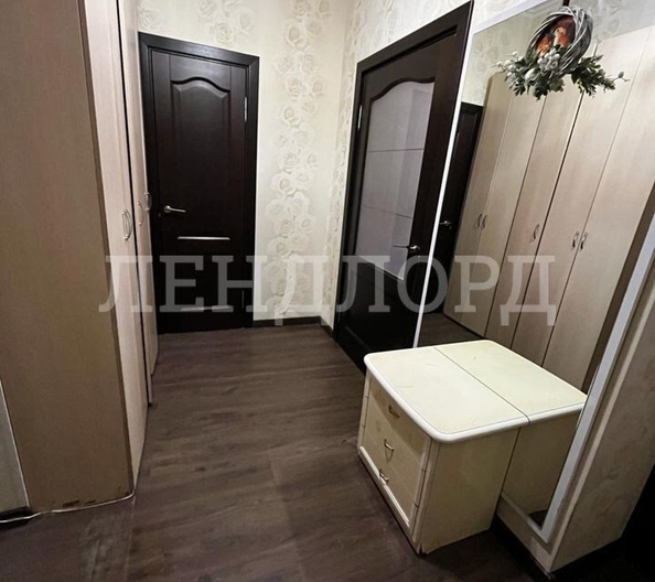 
   Продам 1-комнатную, 50.6 м², Лелюшенко ул, 11

. Фото 2.