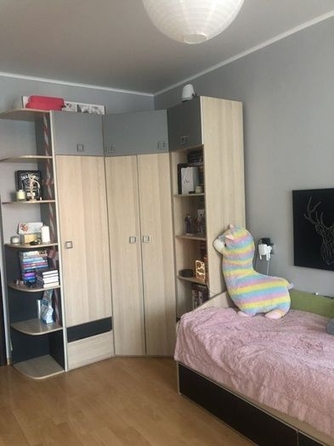 
   Продам 3-комнатную, 74 м², Октябрьская ул, 101

. Фото 2.