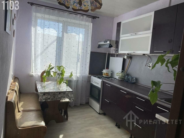 
   Продам 2-комнатную, 52 м², Лелюшенко ул, 3

. Фото 5.