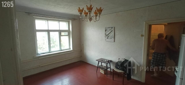 
   Продам 3-комнатную, 41 м², Лесопарковая ул, 18

. Фото 5.