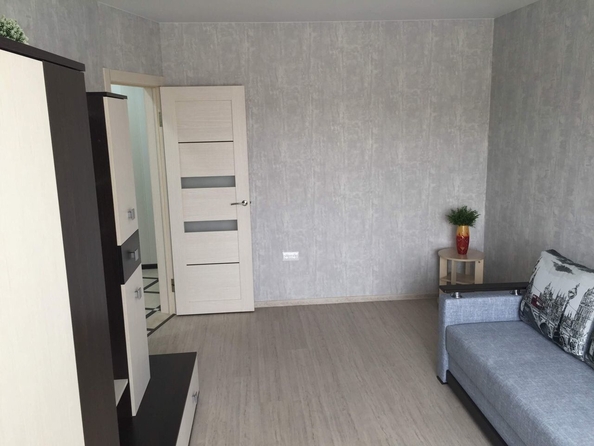 
   Продам 1-комнатную, 35 м², Думенко ул, 1

. Фото 5.