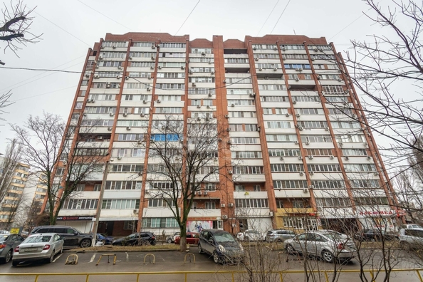 
   Продам 1-комнатную, 56.1 м², Орбитальная ул, 70/3

. Фото 2.