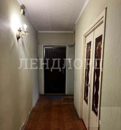 
   Продам 3-комнатную, 64.4 м², Комарова б-р, 24

. Фото 3.