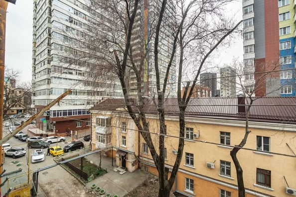 
   Продам 3-комнатную, 49 м², Красноармейская ул, 20А

. Фото 2.