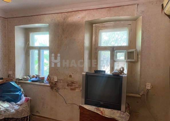 
   Продам 3-комнатную, 42 м², Александровская ул, 99

. Фото 3.