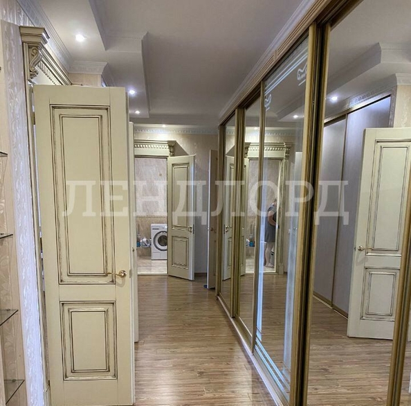 
   Продам 3-комнатную, 124 м², Текучева ул, 139В

. Фото 4.