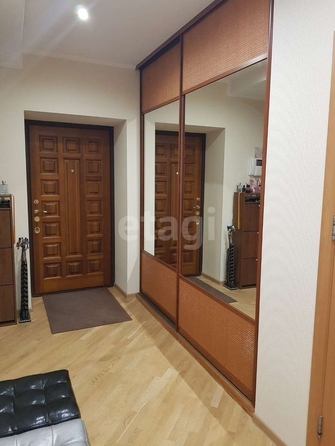 
   Продам 2-комнатную, 120 м², Платова ул, 6А

. Фото 4.