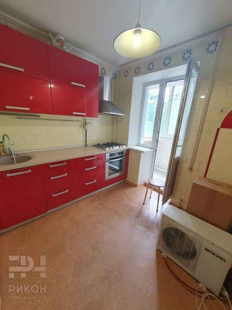 
   Продам 3-комнатную, 56 м², Малиновского ул, 18

. Фото 3.